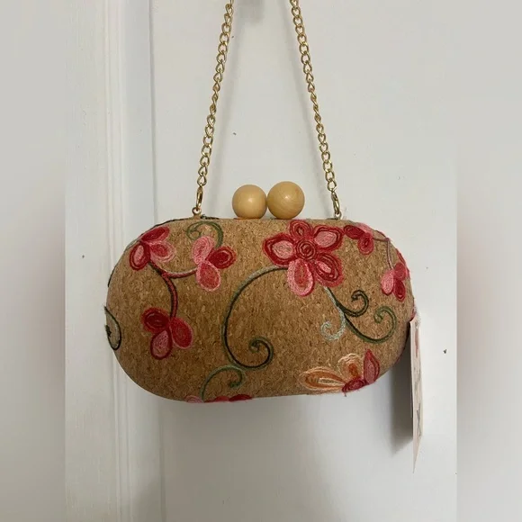Embroidered Floral Clutch Bag in Tan and Pink - Picture 3 of 6
